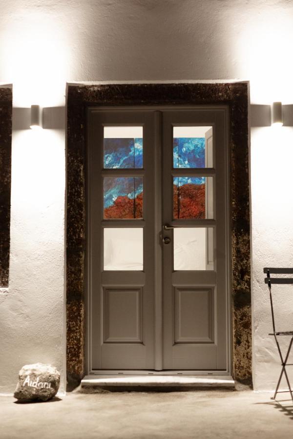 Cydonia Caves Aparthotel Megalochori  Bagian luar foto